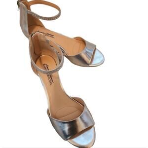 BADGLEY MISCHKA SILVER ANKLE STRAP GEMSTONE HEEL SIZE 8